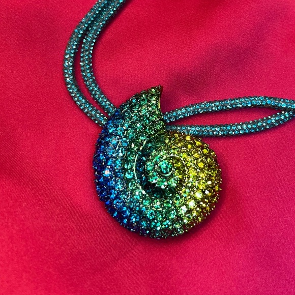 💙💚BETSEY JOHNSON Mermaid Jewels Shell Rope Statement Pendant Necklace💙💚NWT - Picture 11 of 11